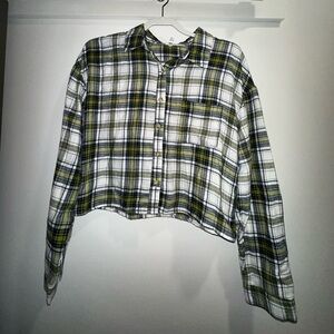 Green Plaid Cropped Button-Up Shirt